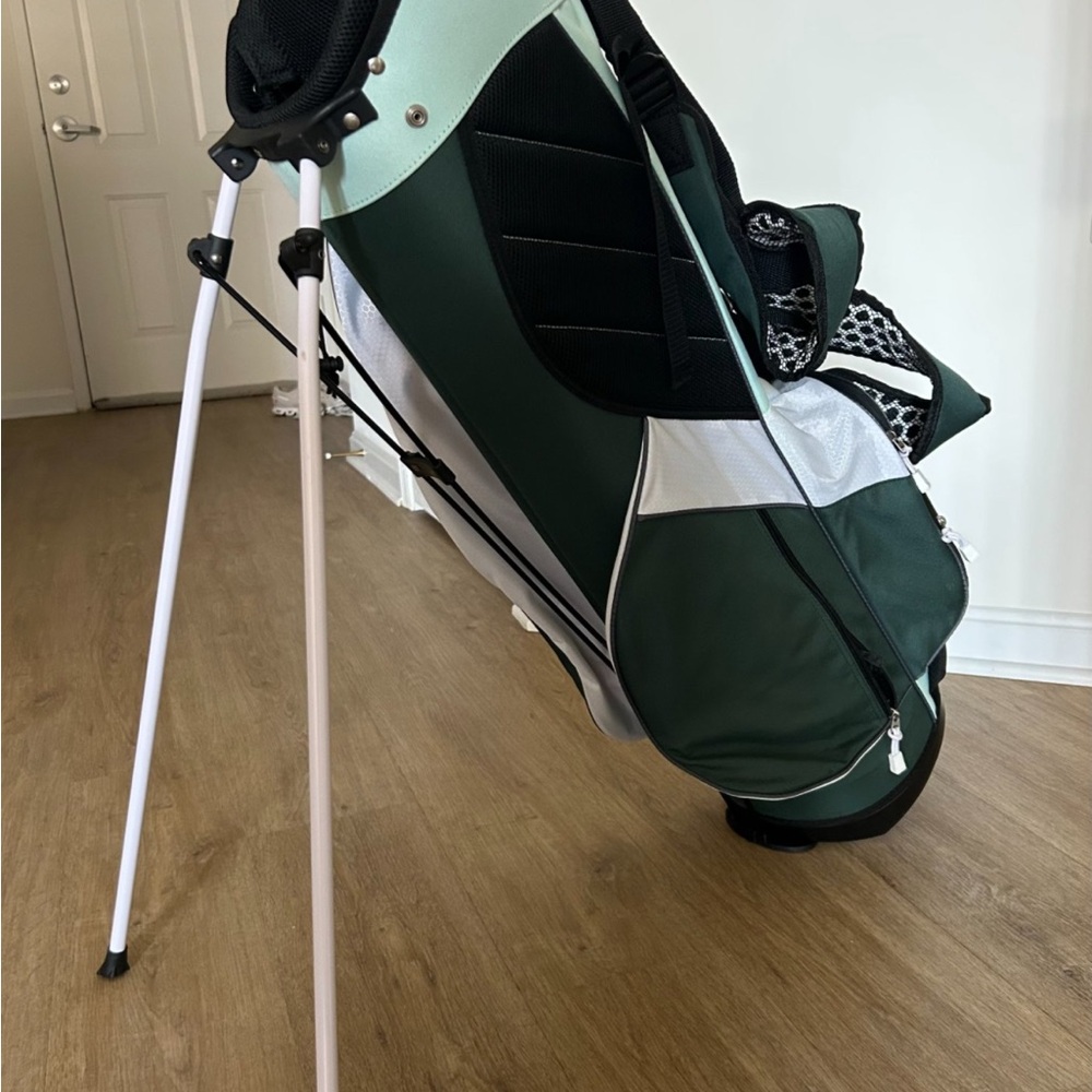 Wilson Green and White Golf Bag